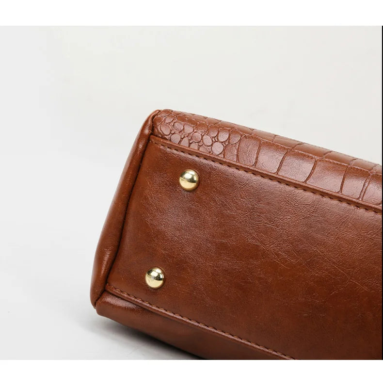 Vintage Crocodile Pattern Large Capacity Crossbody Handbag by LANYIBAIGE