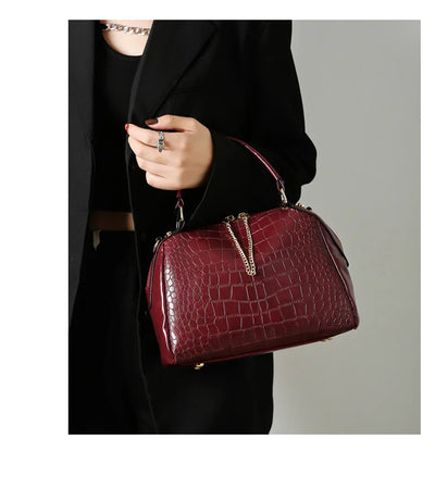 Vintage Crocodile Pattern Large Capacity Crossbody Handbag by LANYIBAIGE