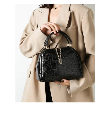 Vintage Crocodile Pattern Large Capacity Crossbody Handbag by LANYIBAIGE