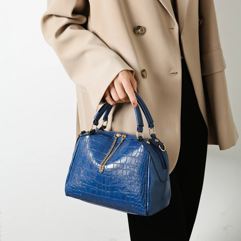 Vintage Crocodile Pattern Large Capacity Crossbody Handbag by LANYIBAIGE