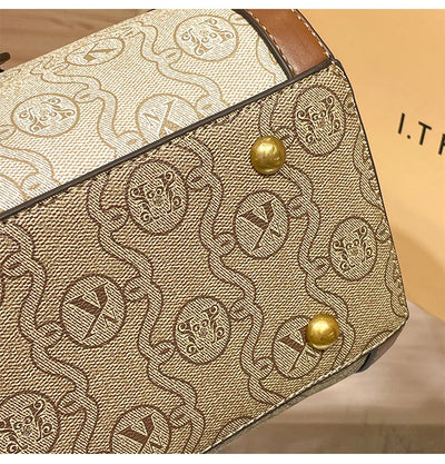 Luxury Women's Handbag – Designer Retro Shell with Letter Pattern